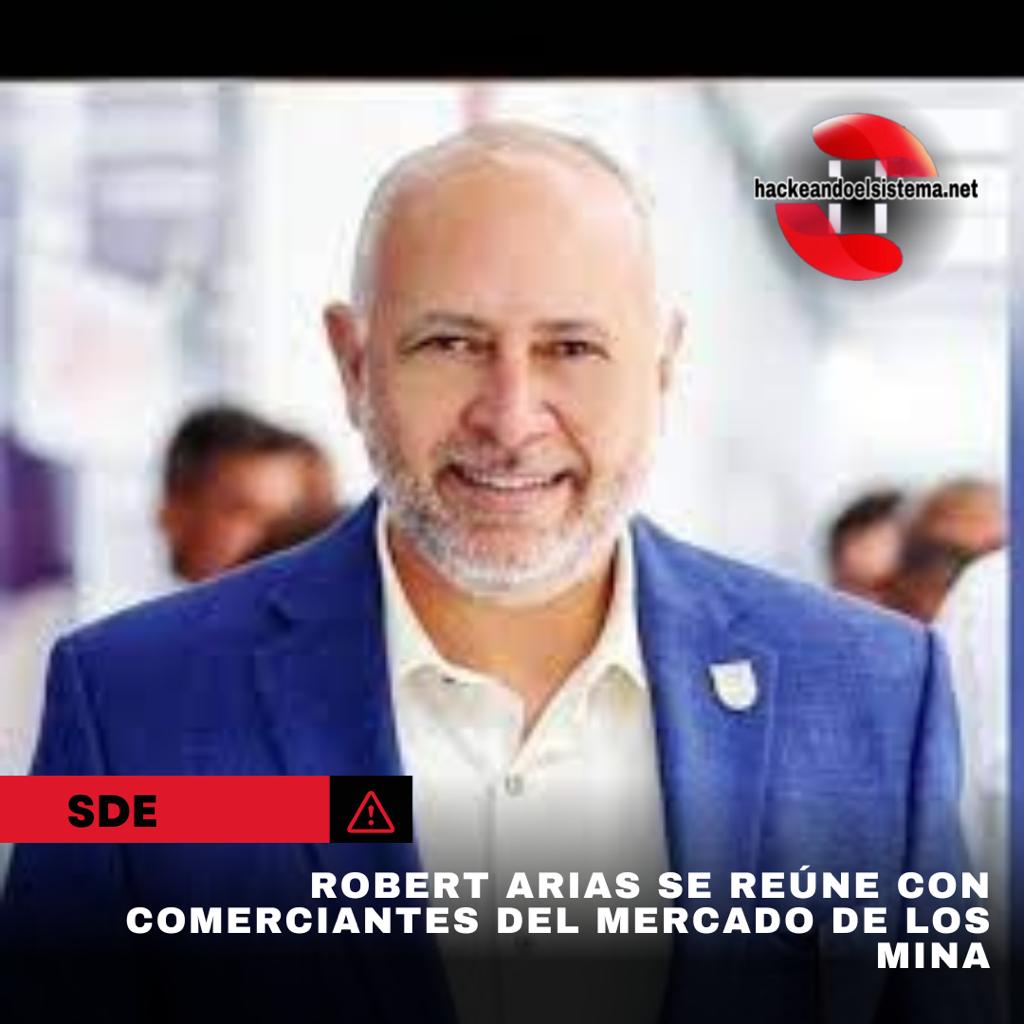 Robert Arias se reúne con comerciantes del mercado de Los Mina