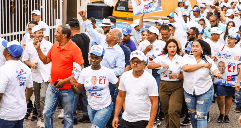 Bertico Santana realiza “mano a mano” en Bello Campo y Villa Faro